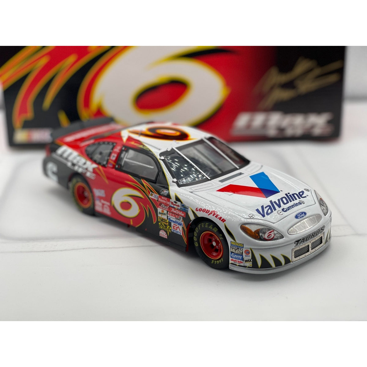 Mark Martin Team Caliber #6 Valvoline Max Life 2000 Taurus 1 of 5004