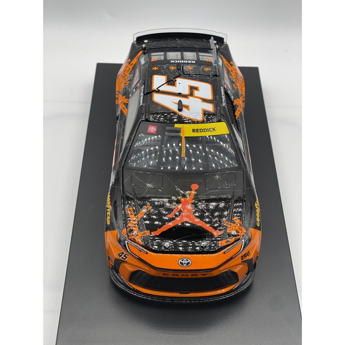 Tyler Reddick #45 Jordan Brand Chicago 2025 Camry ELITE 1:24 1/145 DIN 138