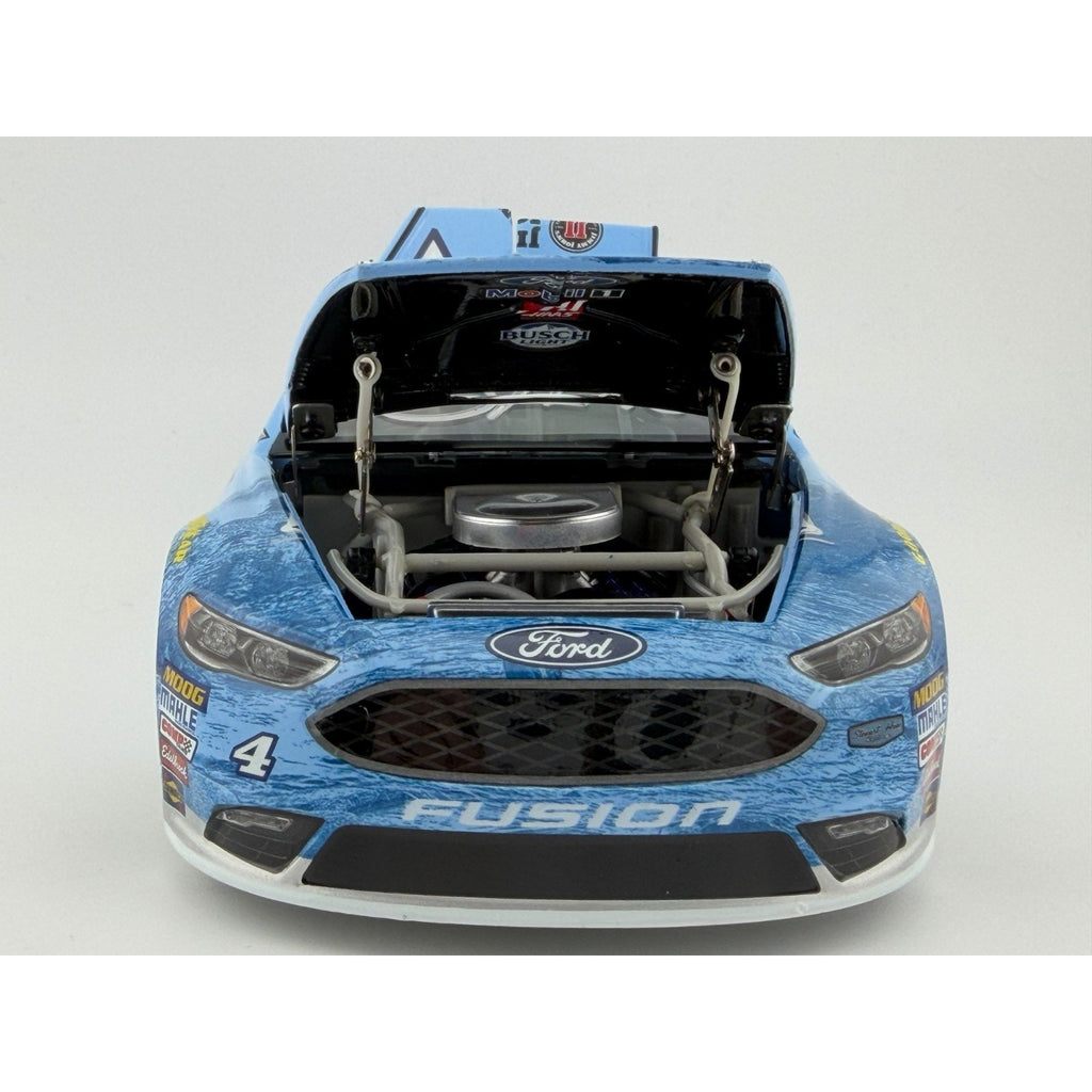 Kevin Harvick #4 Busch Light 2017 Fusion Elite Autographed 1/104 DIN 73