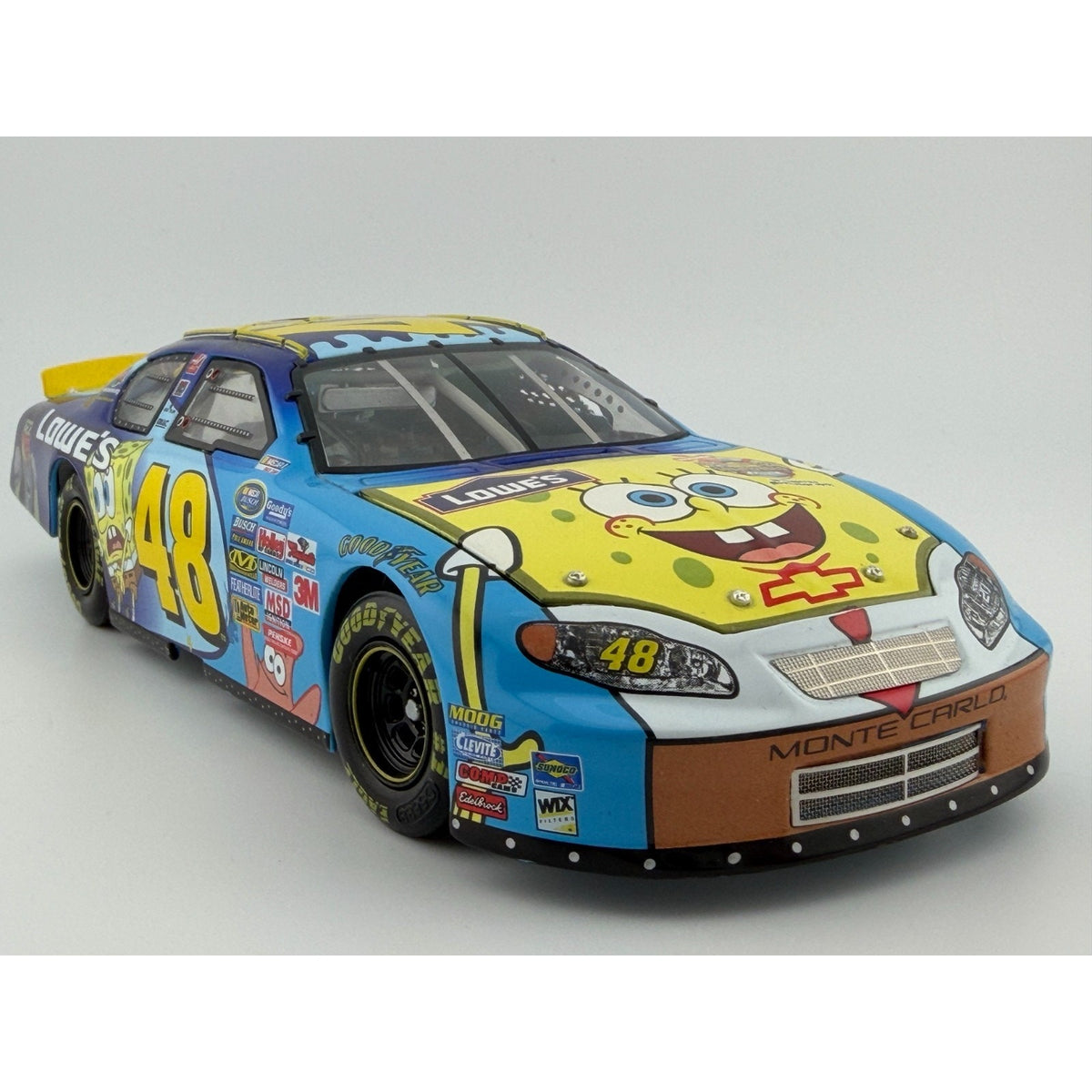 Jimmie Johnson #48 Lowe's SpongeBob 2004 Monte Carlo ELITE 1/504 DIN 196 1:24