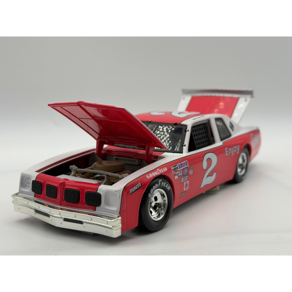 Dale Earnhardt #2 Coke 1980 Ventura NASCAR Diecast 1:24 Action