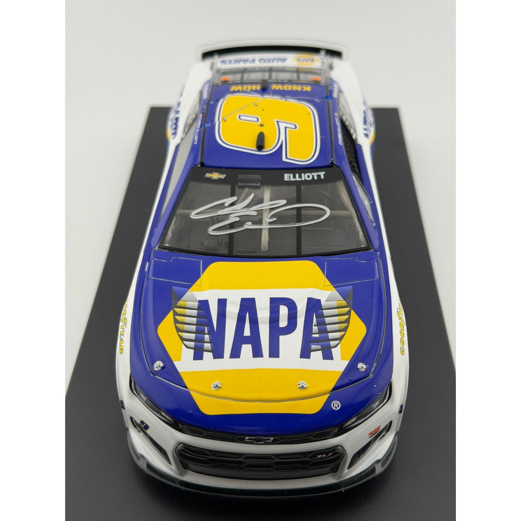Chase Elliott #9 NAPA 2026 Chevrolet Camaro Elite Autographed 1 of 72 DIN 65