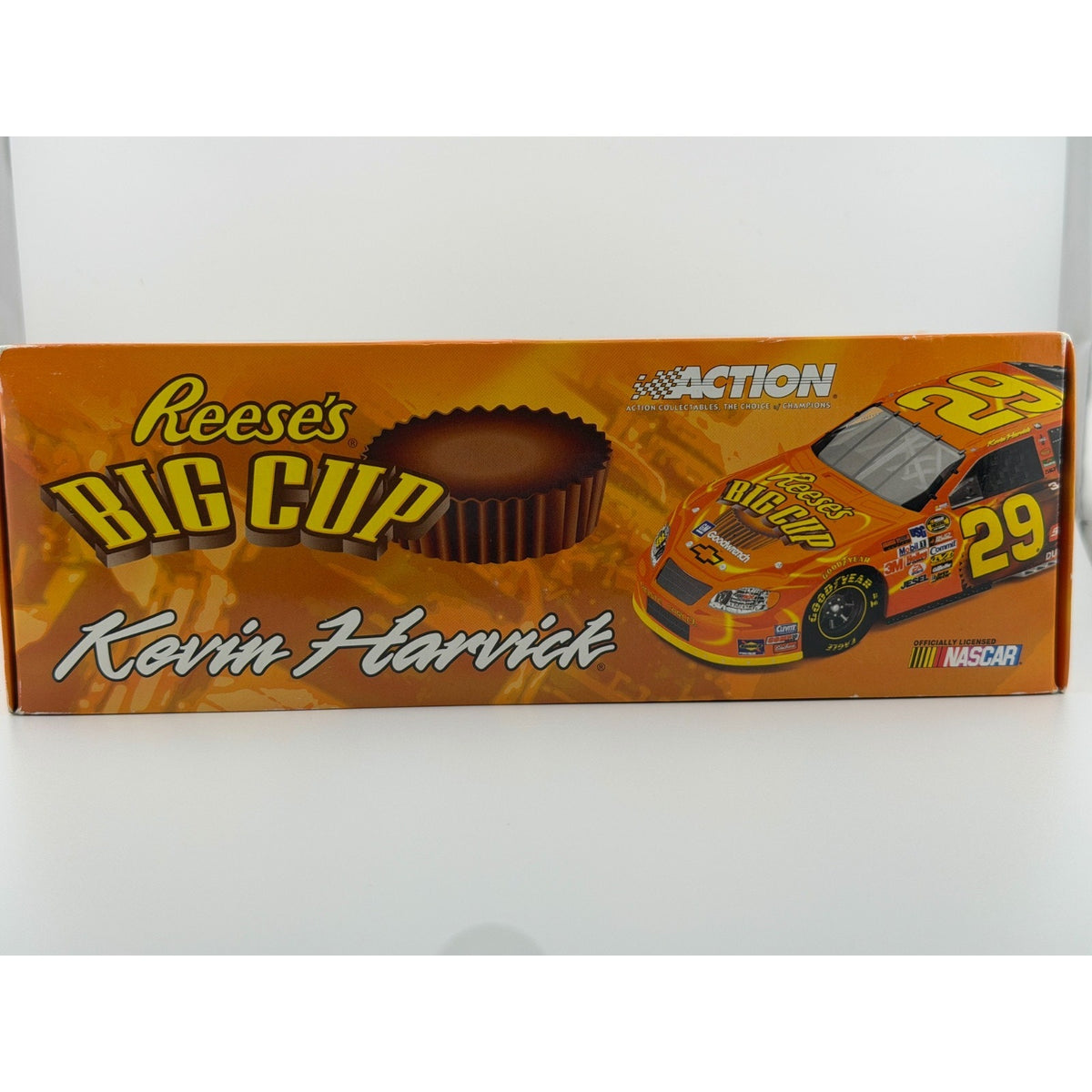 Kevin Harvick #29 GM Goodwrench Reese's Big Cup 2005 Monte Carlo 1:24 1 of 1932