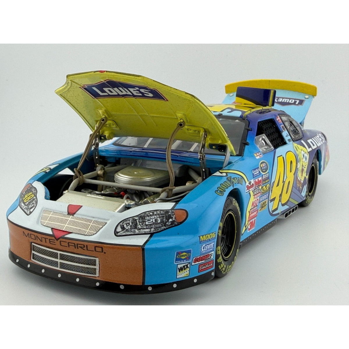 Jimmie Johnson #48 Lowe's SpongeBob 2004 Monte Carlo ELITE 1/504 DIN 196 1:24