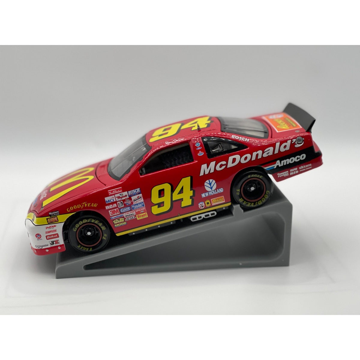 Bill Elliott #94 McDonald's 1997 Thunderbird ELITE 1:24 NASCAR 1/1500
