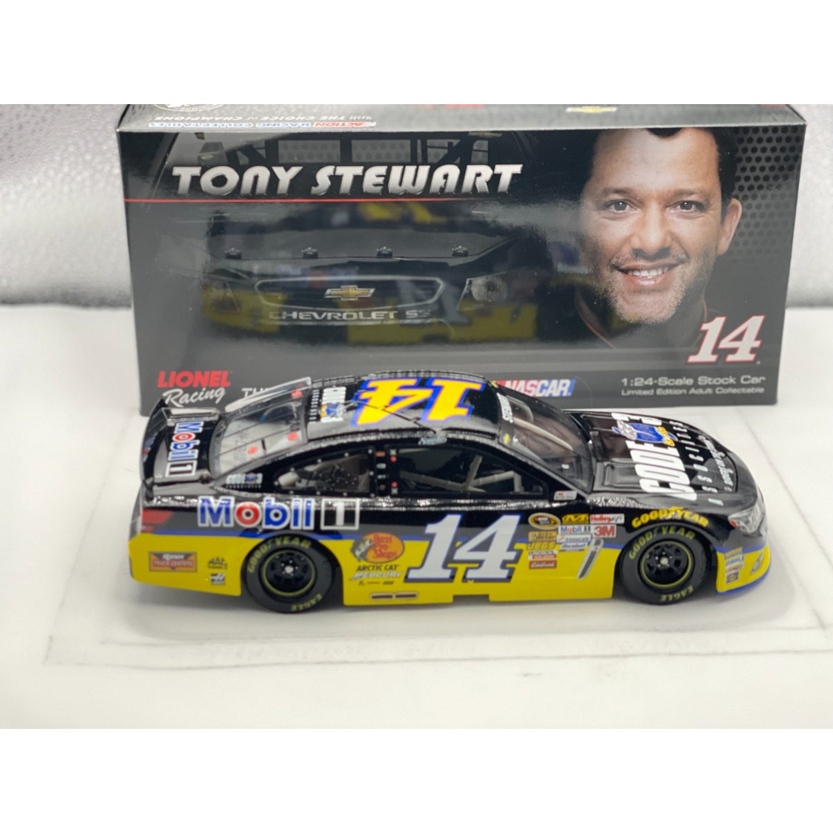 Tony Stewart #14 Code 3 Associates 2014 SS 124 1 of 984 NASCAR Diecast