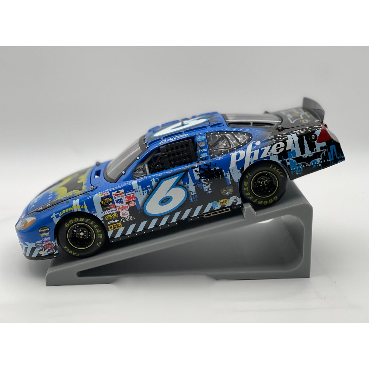 Mark Martin #6 Pfizer Batman Begins 2005 Taurus Team Caliber Owners Series