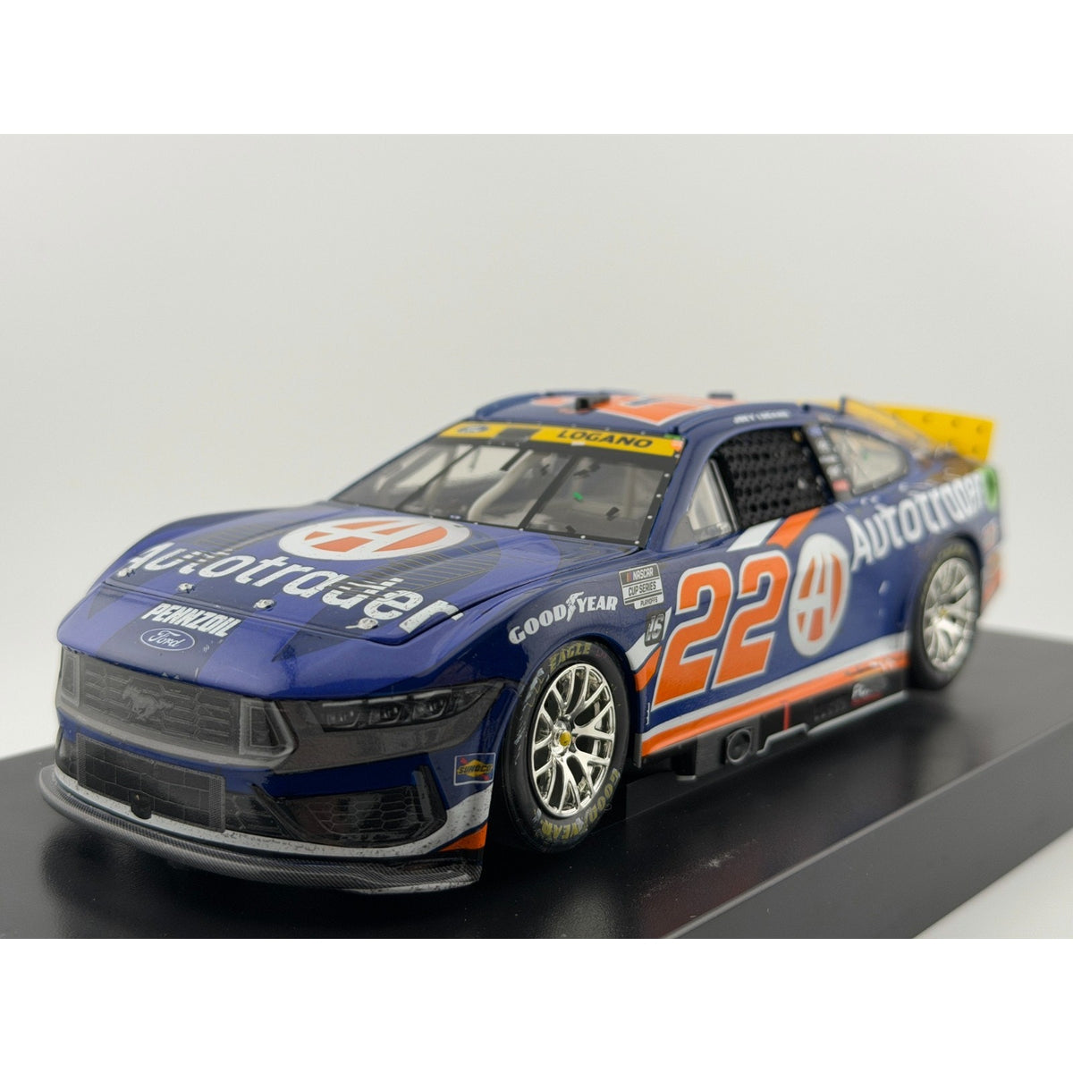 3/4 Front Hero — Joey Logano #22 AutoTrader Atlanta Win 2024 Mustang ELITE 1:24 1/131 DIN 41