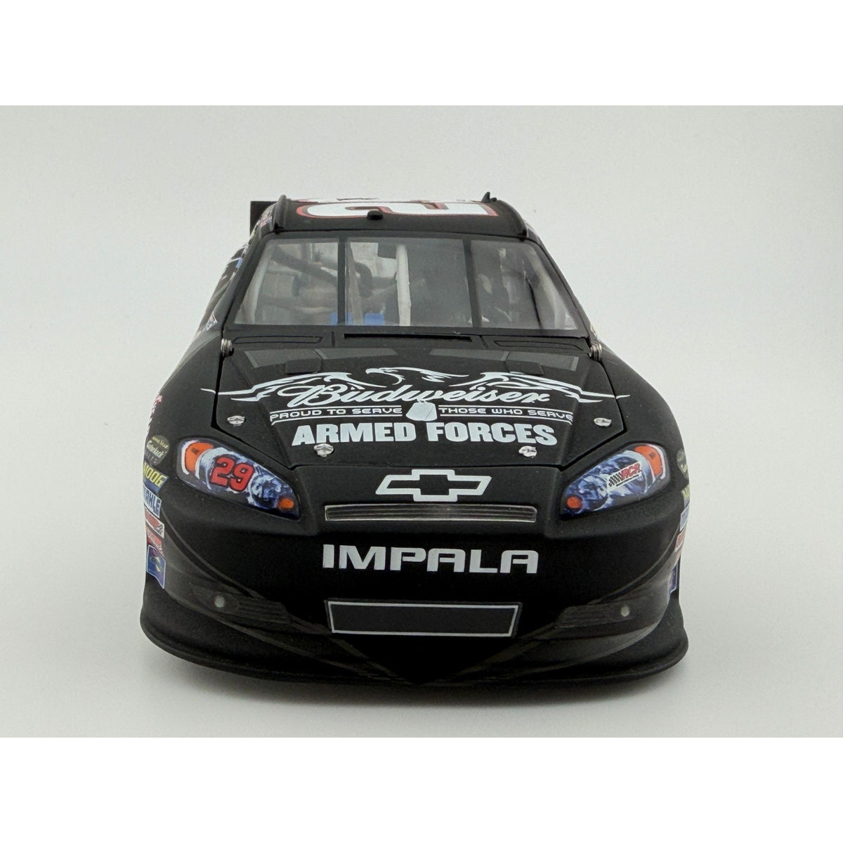 Kevin Harvick #29 Budweiser Military Tribute 2011 Impala SS 1:24 DIN 399
