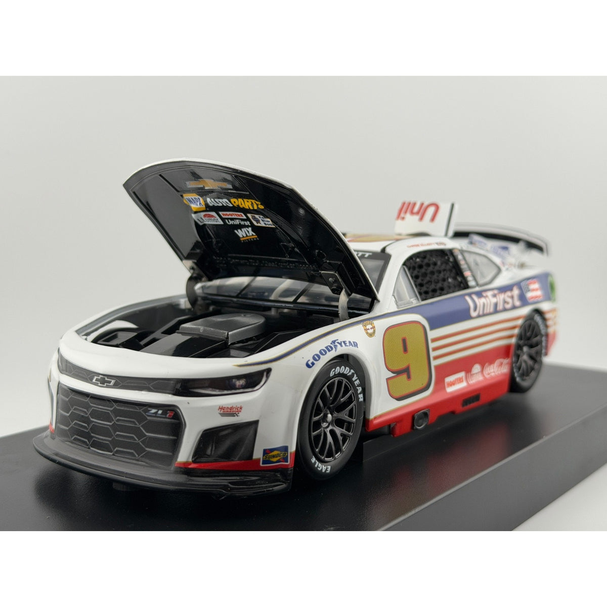 Chase Elliott #9 UniFirst Throwback 2024 Camaro ZL1 ELITE 1/274 DIN 6