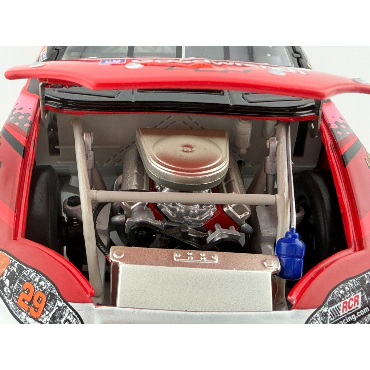 Kevin Harvick #29 GM Goodwrench Coca-Cola C2 2004 Monte Carlo Auto COA 1:24