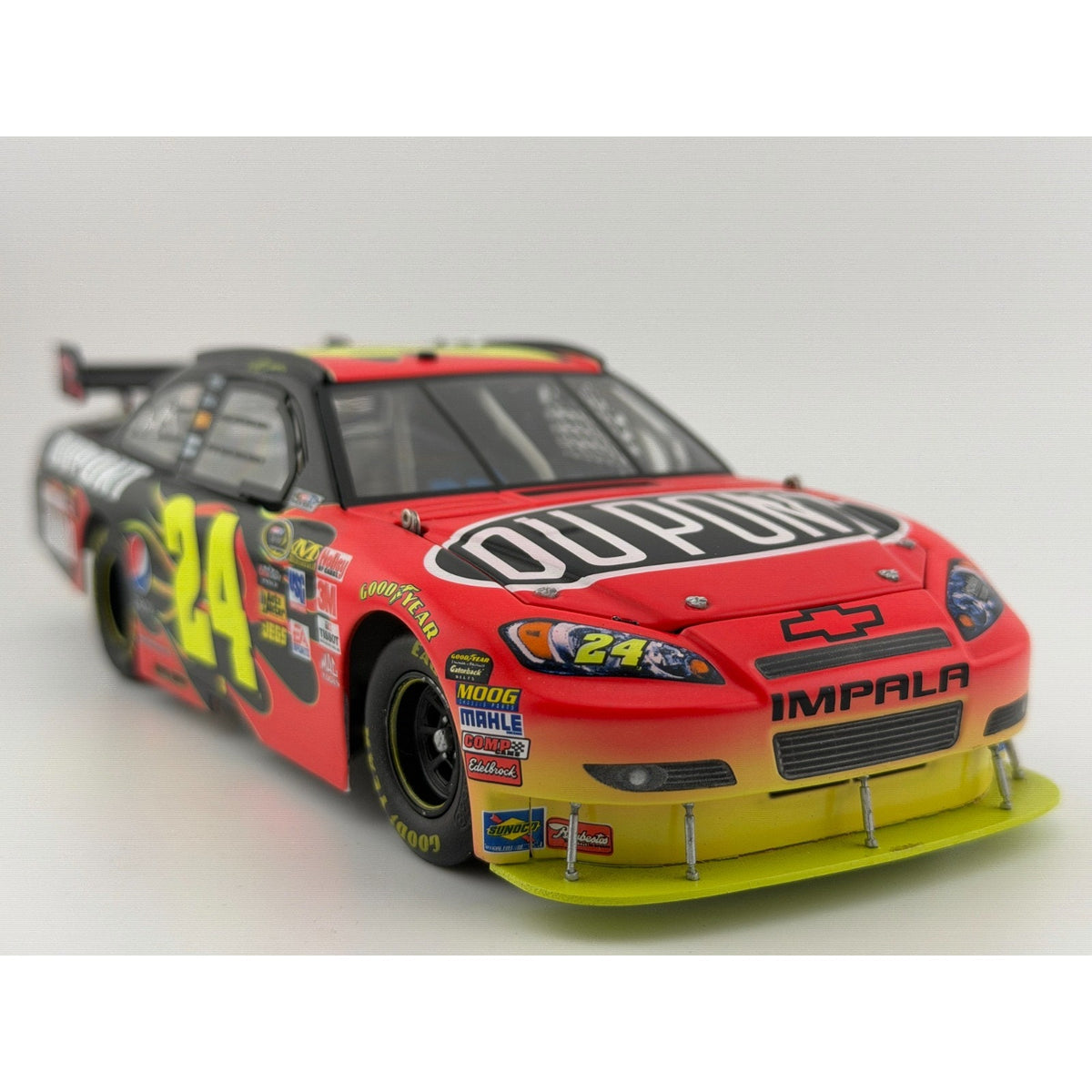 Jeff Gordon #24 DuPont 2010 Chevrolet Impala 1:24 NASCAR 1/6884 DIN 6619