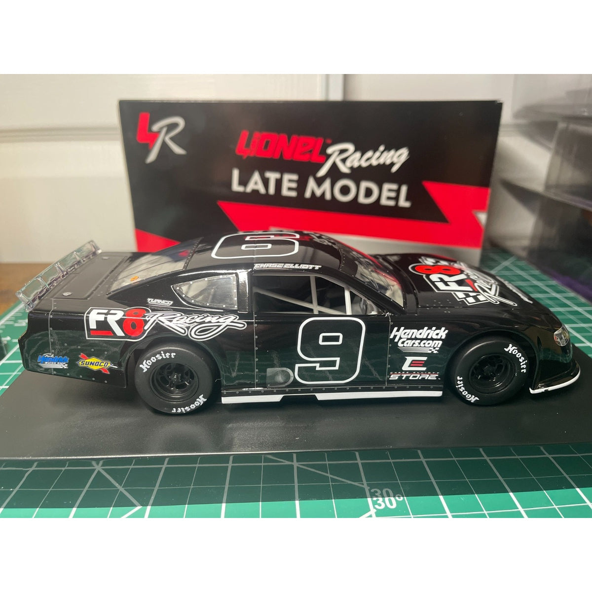 Chase Elliott #9 FR8Auctions Late Model 2024 Camaro Autographed 1:24 1/72