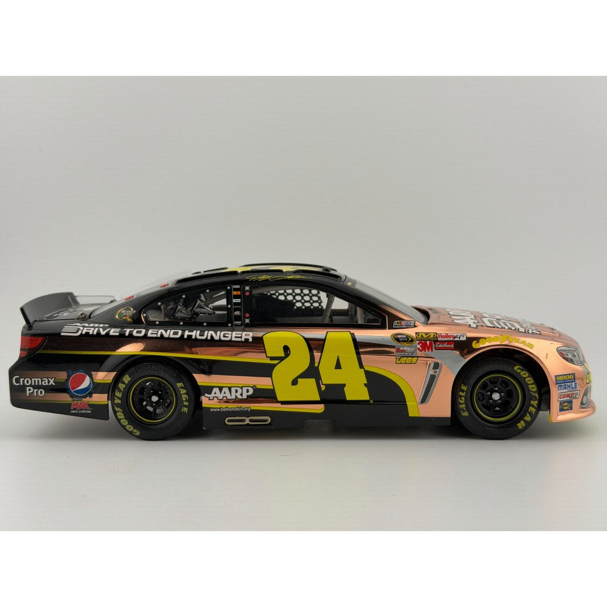 Jeff Gordon #24 2013 AARP Drive to End Hunger Copper 1/224 DIN 203 1:24