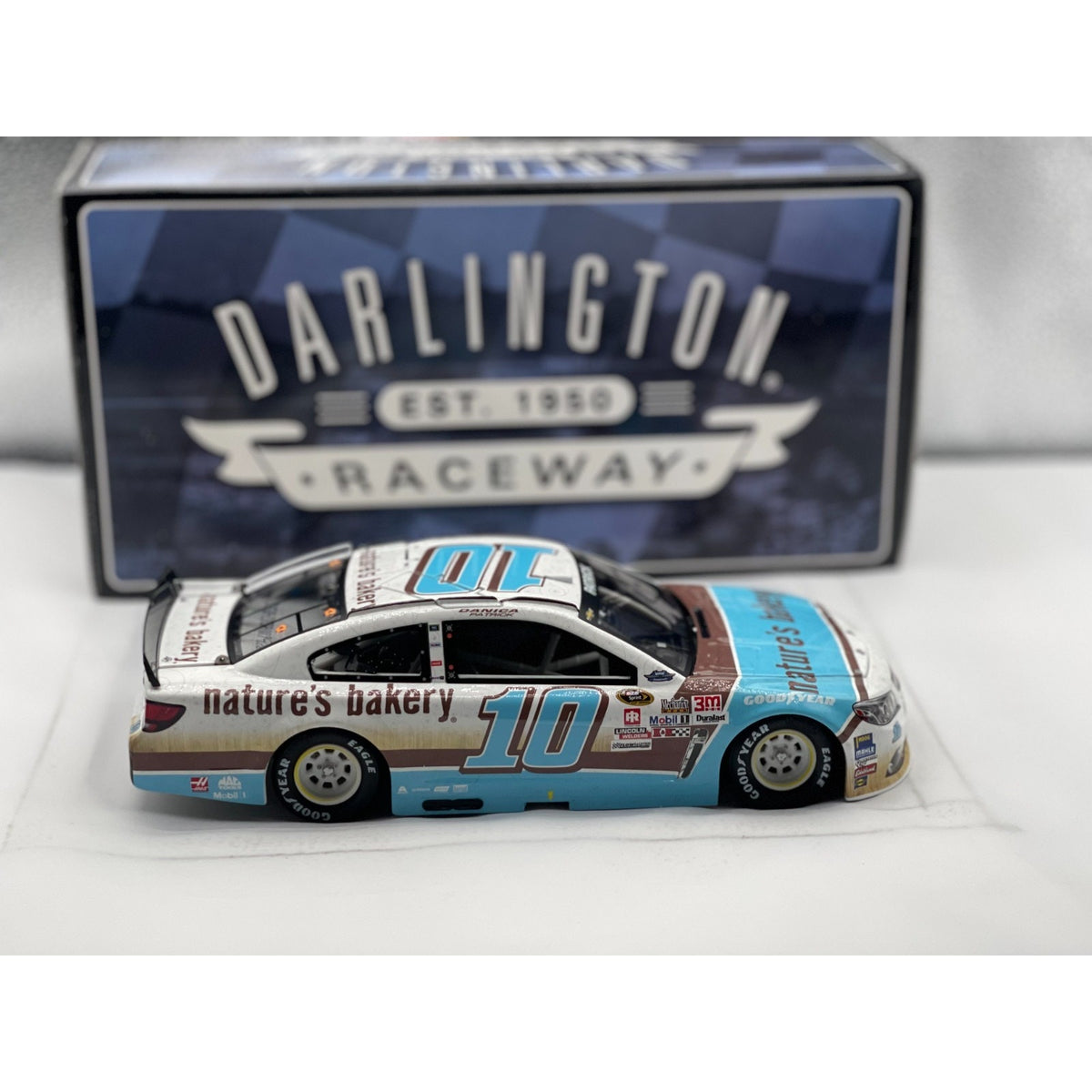 Danica Patrick #10 Nature’s Bakery Darlington 2016 SS 1 of 709
