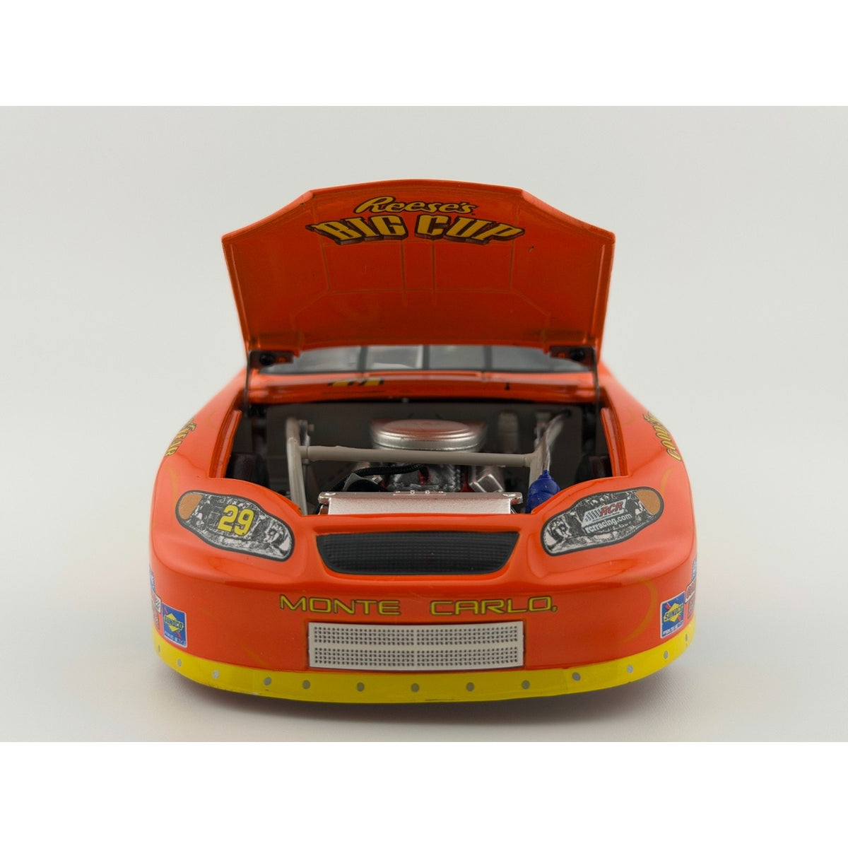Kevin Harvick #29 GM Goodwrench Reese's Big Cup 2005 Monte Carlo 1:24 1 of 1932