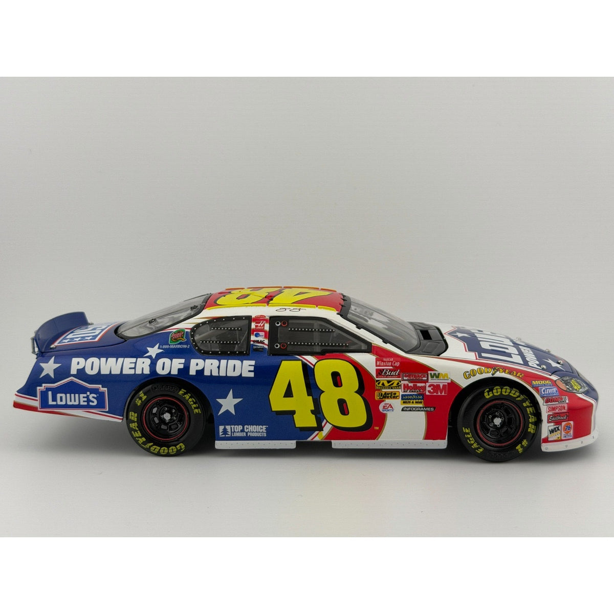 Jimmie Johnson #48 Lowe's Power of Pride 2003 Monte Carlo ELITE 1/2200 DIN 657
