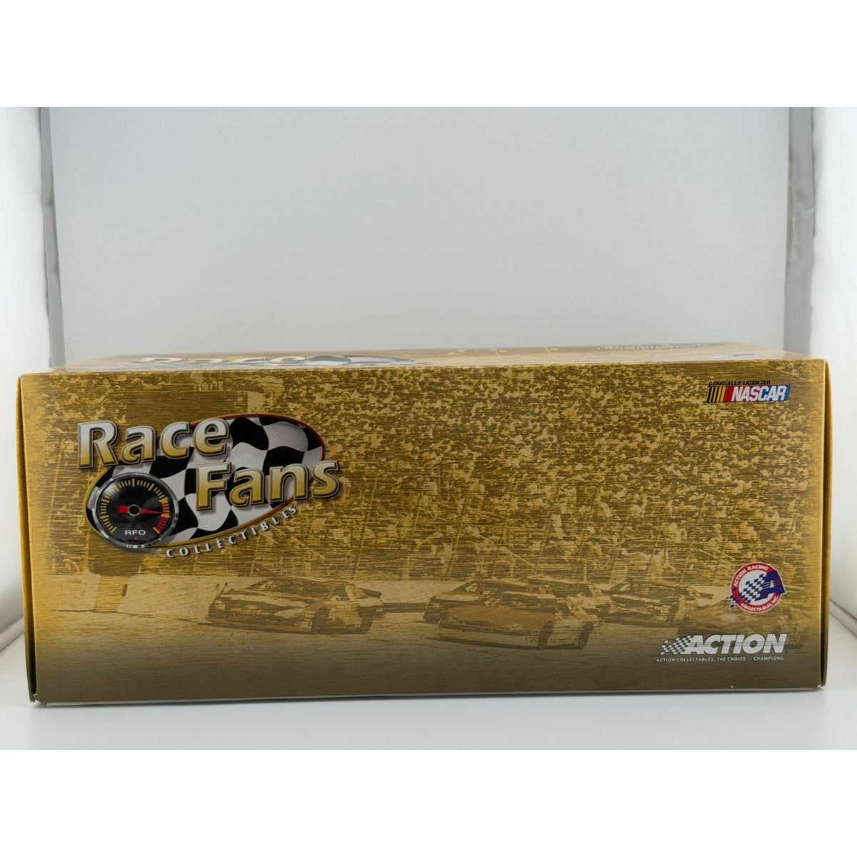 Jimmie Johnson #48 Power of Pride 2003 Monte Carlo 24K Gold 1/504 1:24