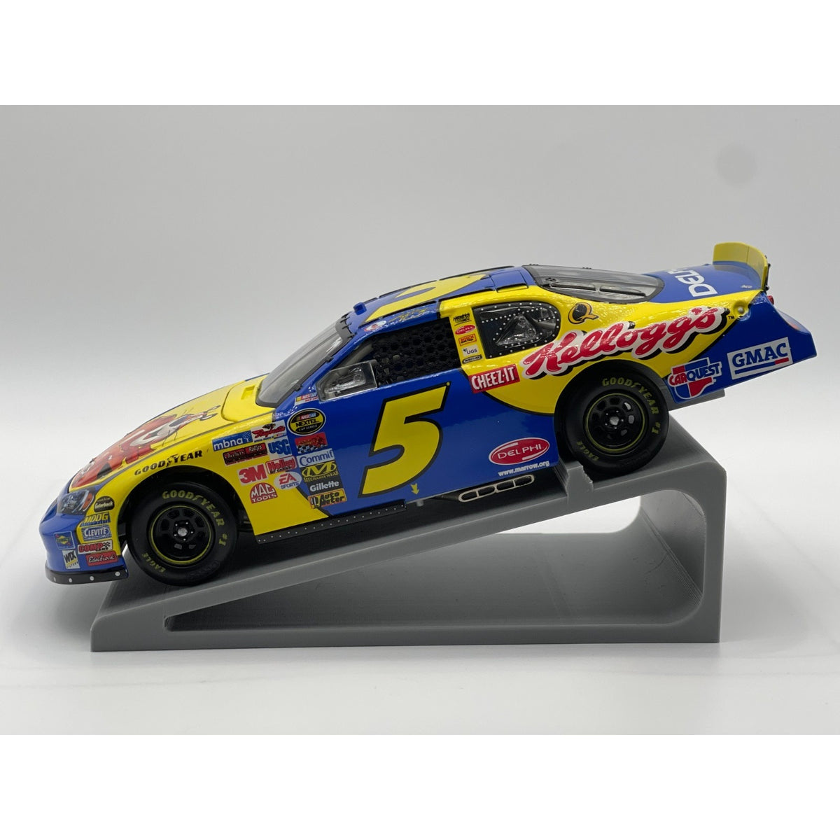 Kyle Busch #5 Kellogg's 2006 Monte Carlo Club Car 1:24 1/288 DIN 156