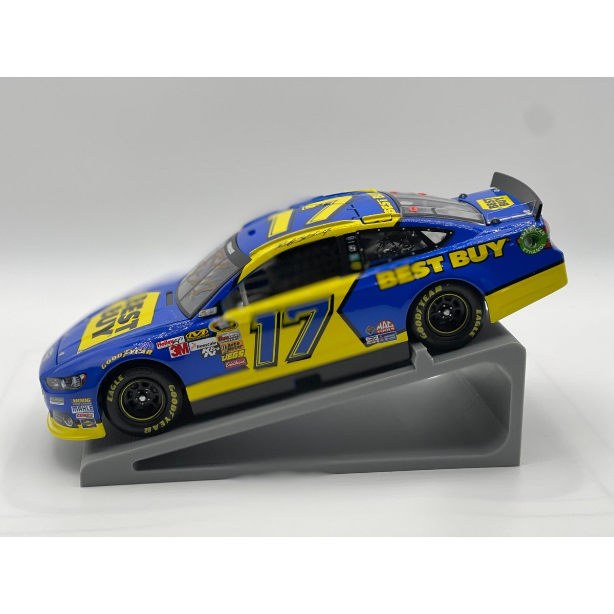 Ricky Stenhouse Jr. #17 Best Buy 2013 Fusion Track Auto 1:24 NASCAR 1/1750