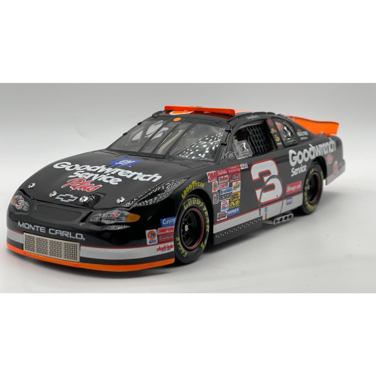 Dale Earnhardt #3 GM Goodwrench 76th Win Raced Version 2000 Monte Carlo Loose