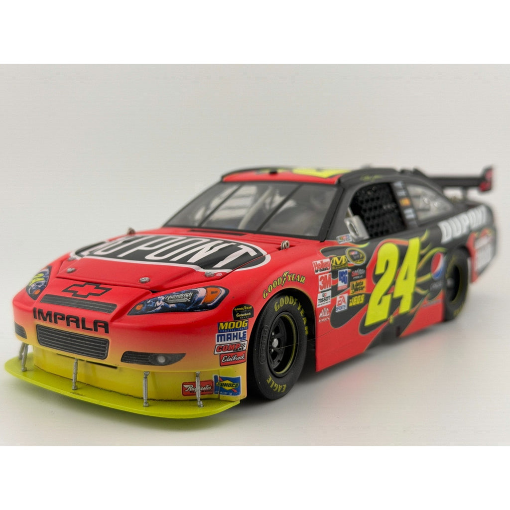Jeff Gordon #24 DuPont 2010 Chevrolet Impala 1:24 NASCAR 1/6884 DIN 6619