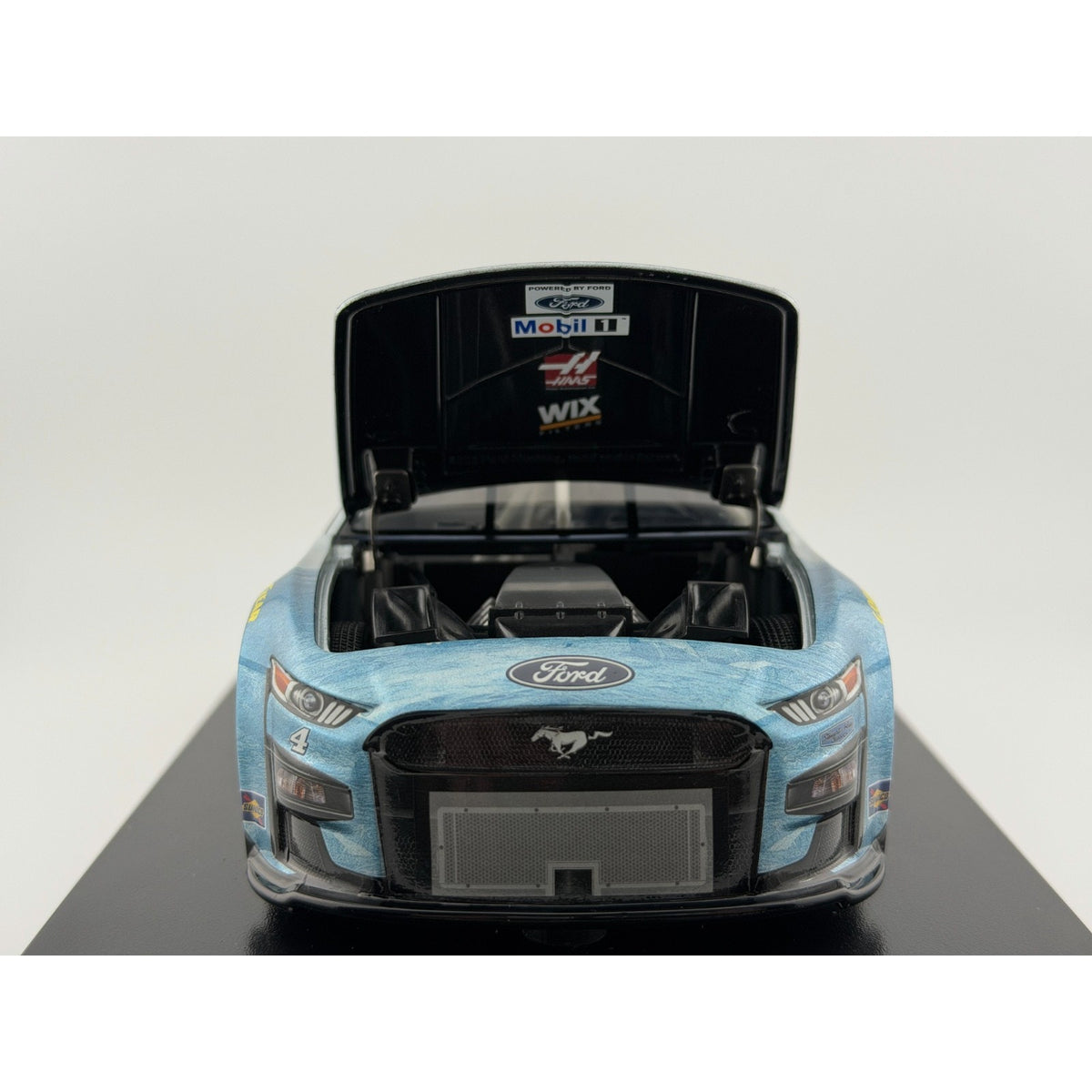 Kevin Harvick #4 Busch Light Latte 2022 Mustang 1:24 1 of 504 DIN 399