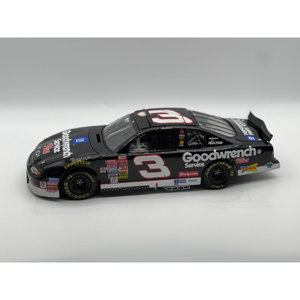 Dale Earnhardt #3 GM Goodwrench Service Parts 2001 Monte Carlo 1 of 20004 1:18