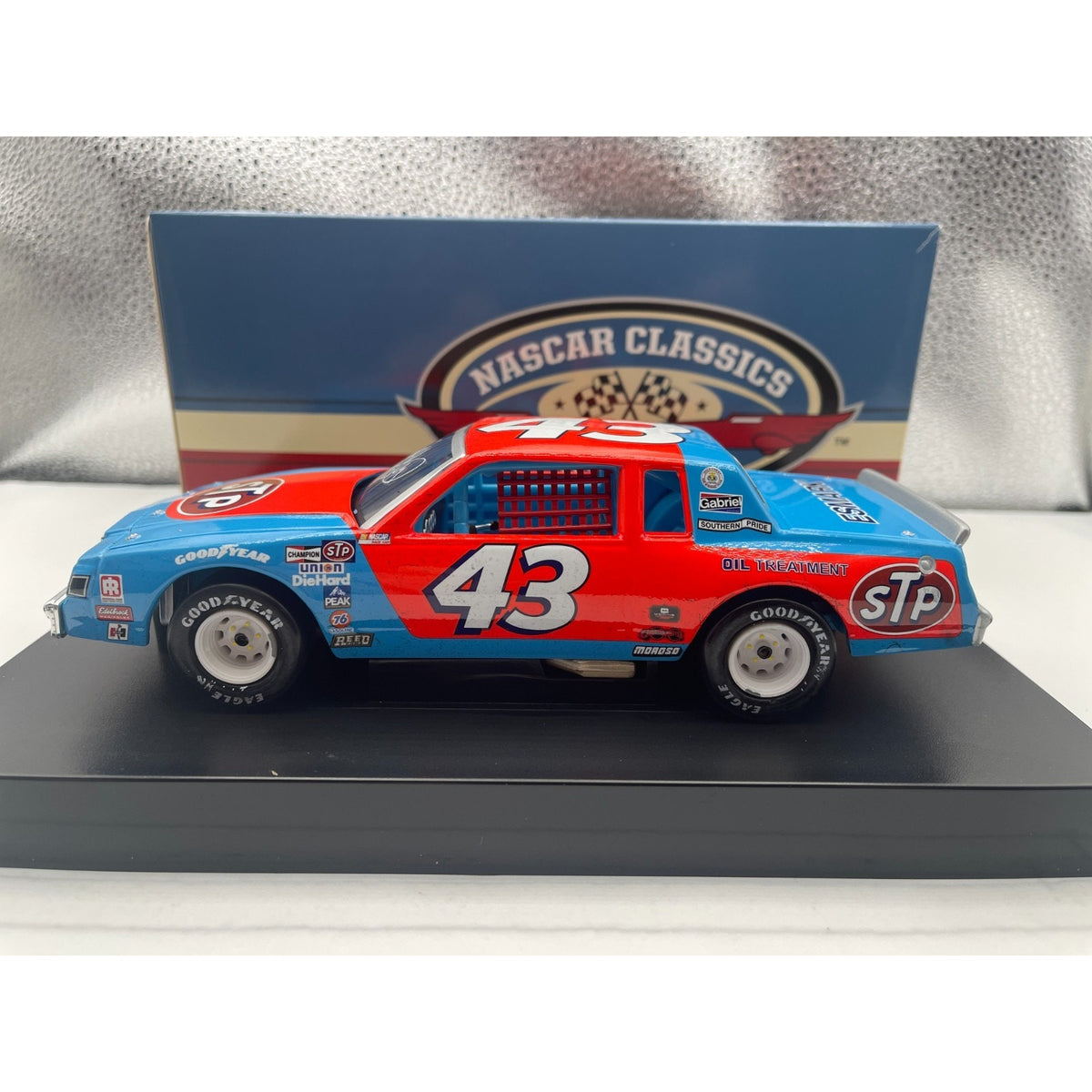 Richard Petty #43 STP 1981 North Wilkesboro Win 1981 Buick Autographed 1 of 372