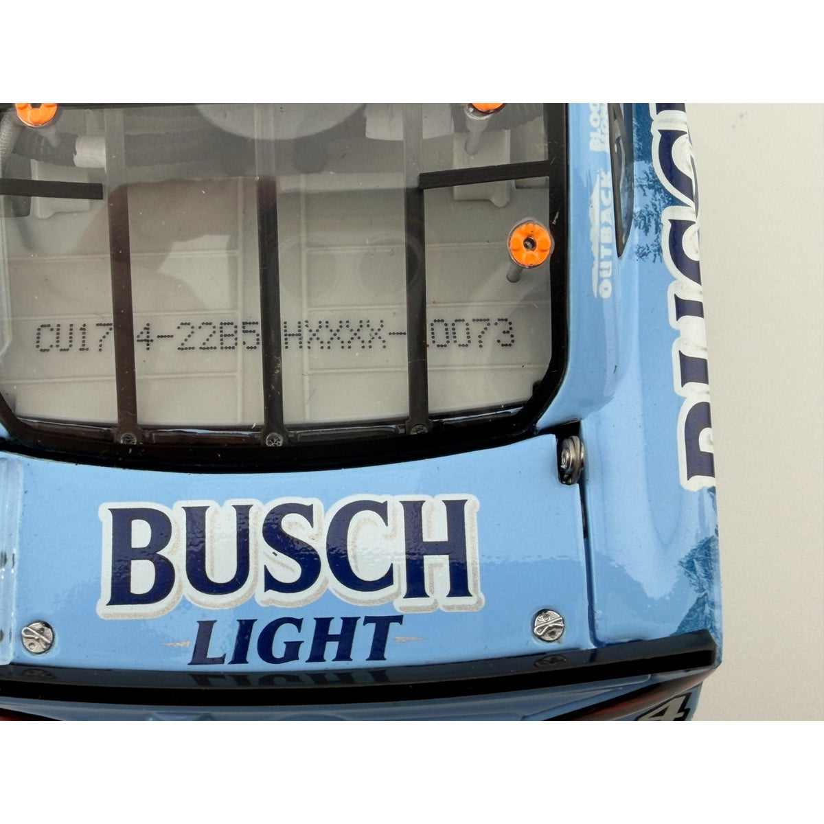 Kevin Harvick #4 Busch Light 2017 Fusion Elite Autographed 1/104 DIN 73