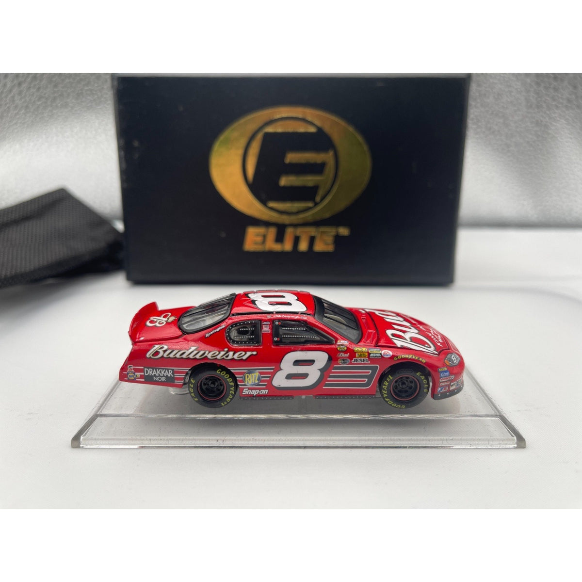 RCCA ELITE 1:64 Dale Earnhardt Jr. #8 Budweiser 2004 Chevy Monte Carlo 1 Of 2,400