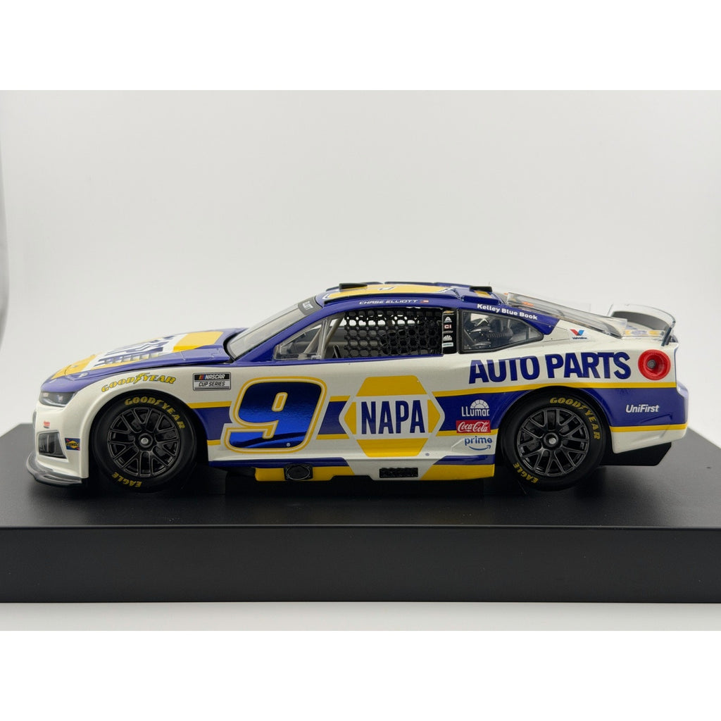 Chase Elliott #9 NAPA 2026 Chevrolet Camaro Liquid Color 1 of 48 DIN 10