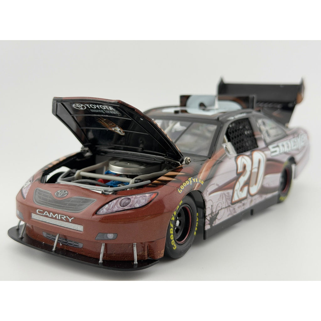 Tony Stewart #20 Smoke 2008 Toyota Camry 1:24 1 of 3934 DIN 3581 NASCAR