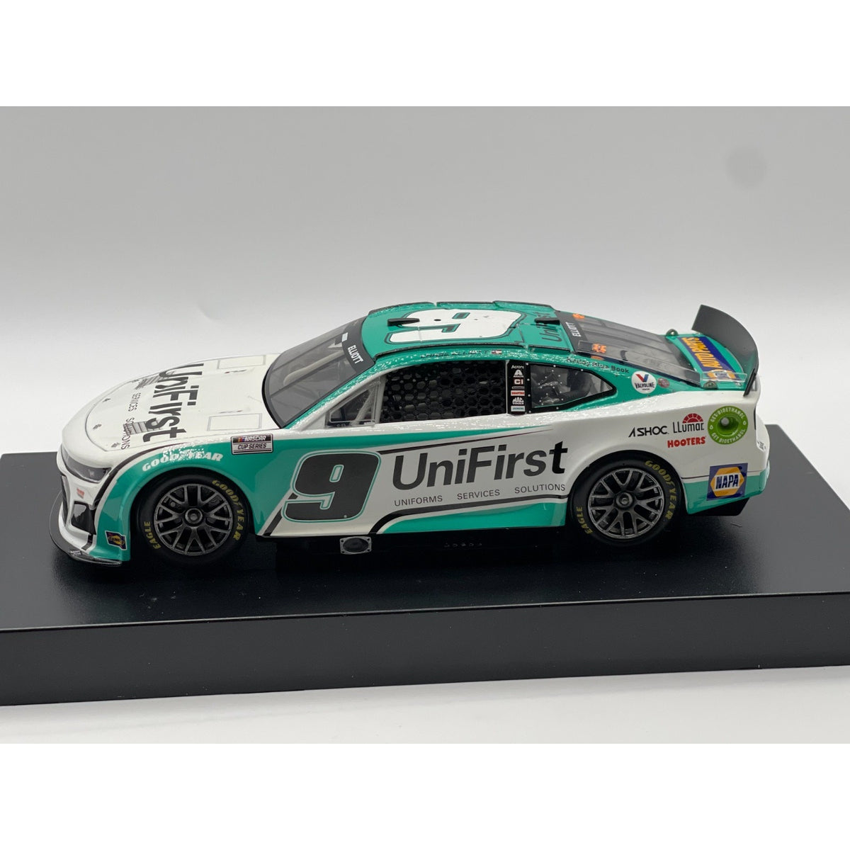 Chase Elliott #9 UniFirst 2022 Camaro ZL1 ELITE 1:24 1/185 DIN 117