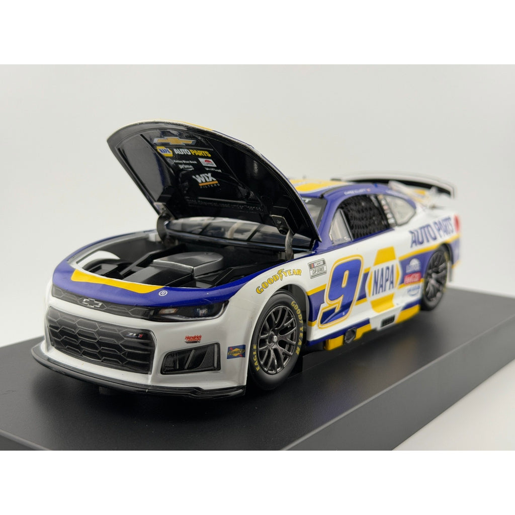 Chase Elliott #9 NAPA 2026 Chevrolet Camaro Elite Autographed 1 of 72 DIN 65