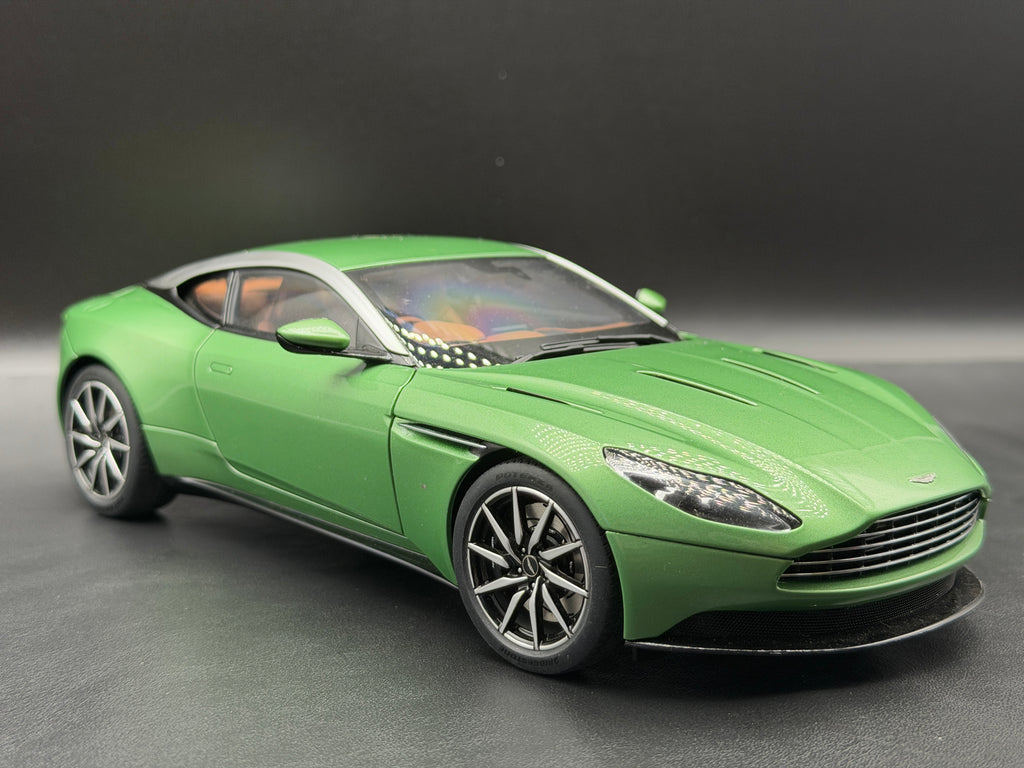 AUTOart DB11 Appletree Green original photo IMG_2090