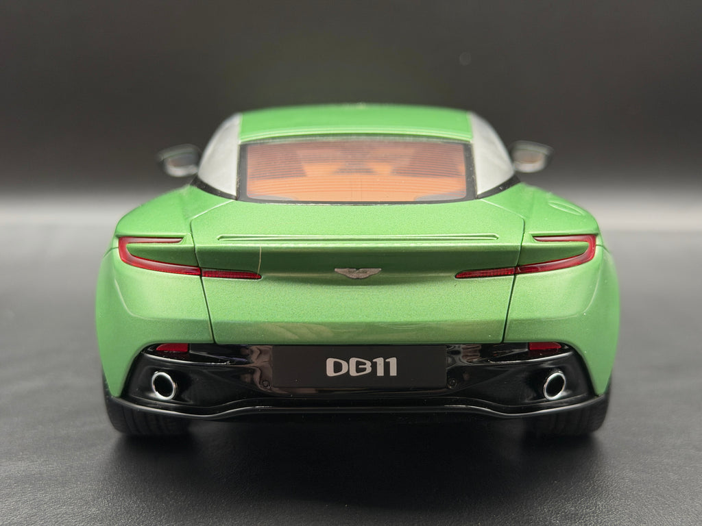 AUTOart DB11 Appletree Green original photo IMG_2092