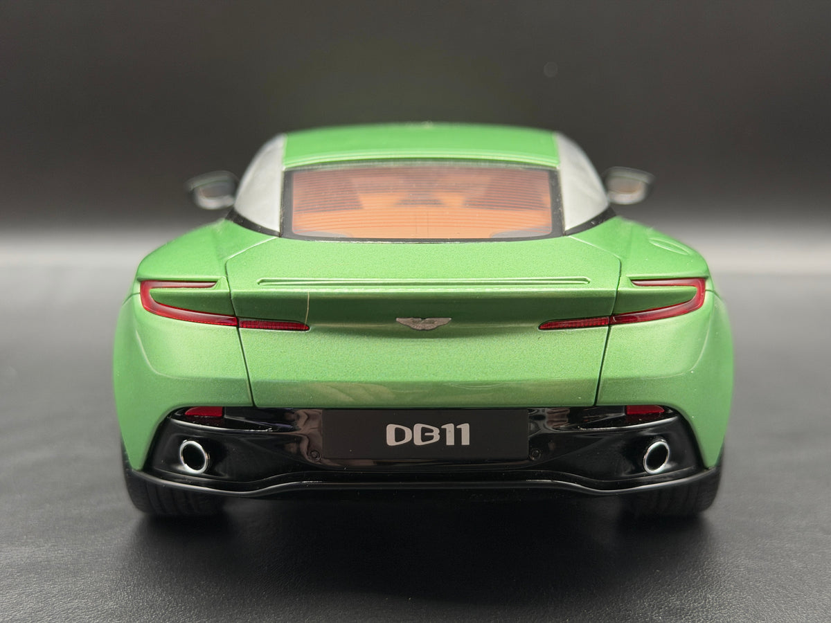 AUTOart DB11 Appletree Green original photo IMG_2092