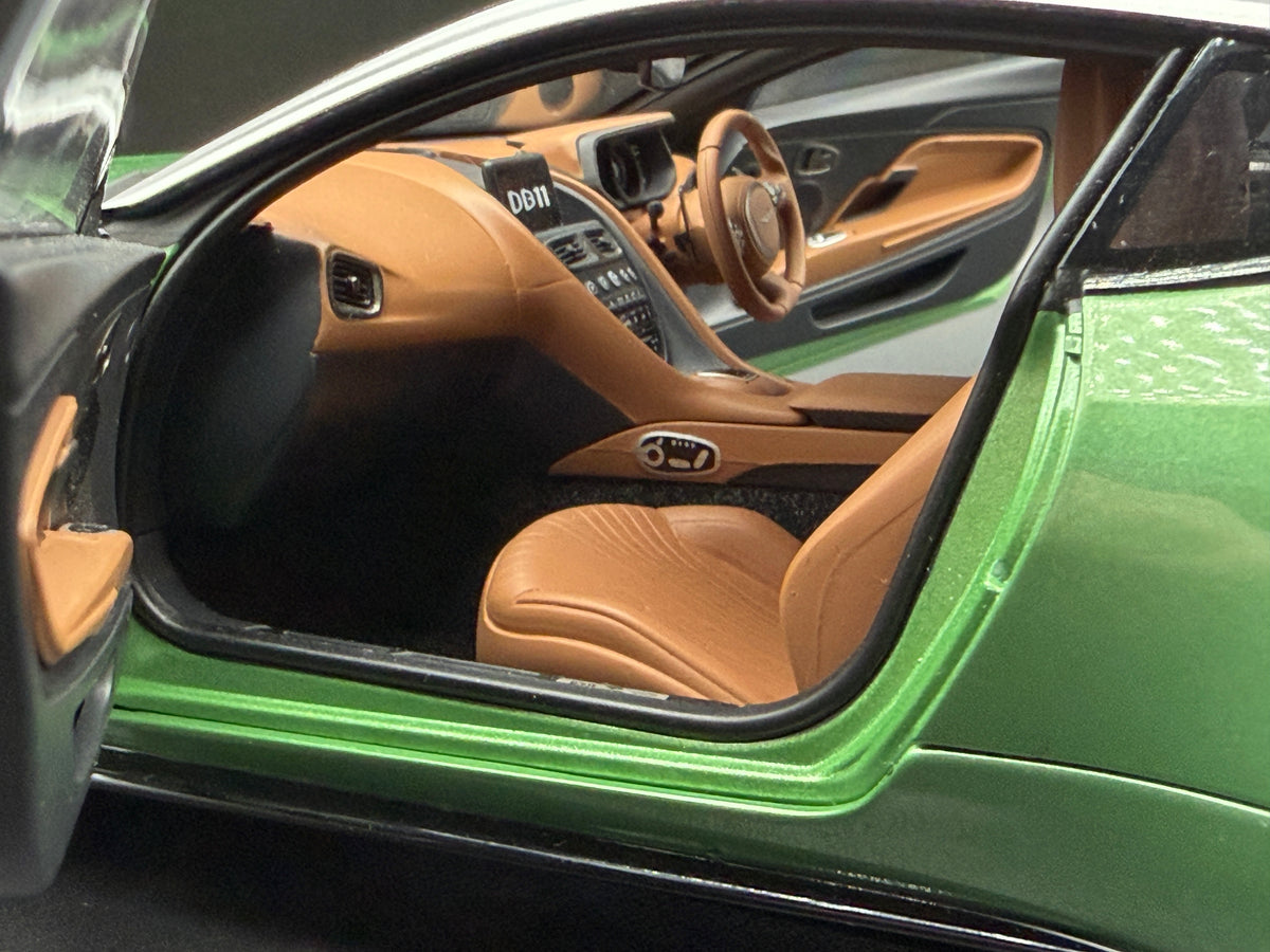 AUTOart DB11 Appletree Green original photo IMG_2093