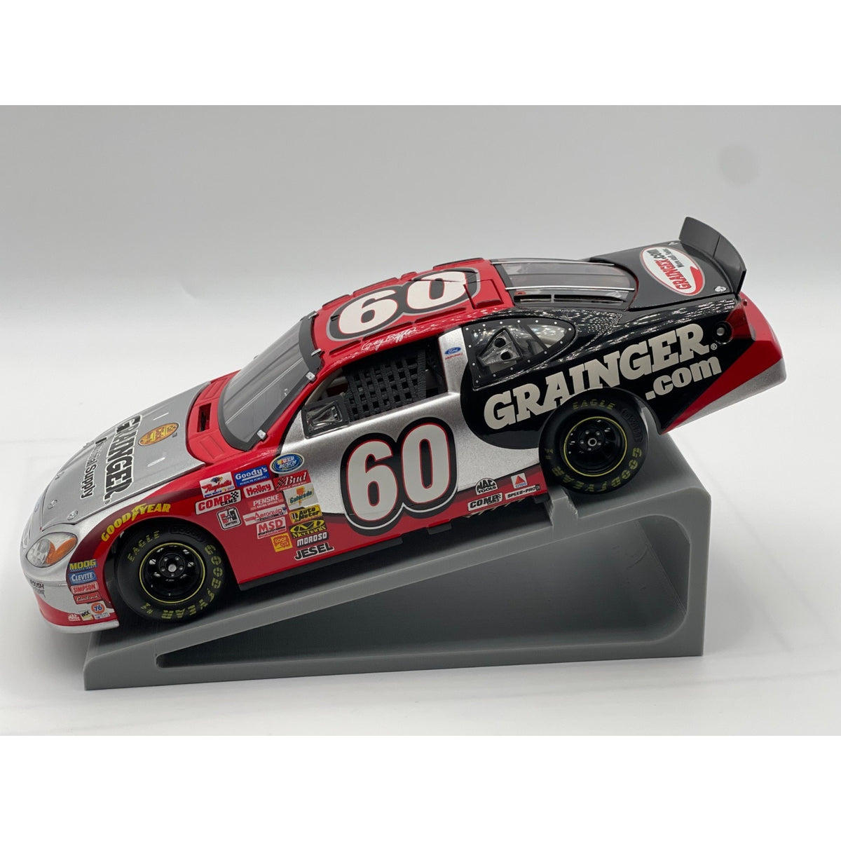 Greg Biffle #60 Grainger Team Caliber Preferred 2001 Taurus 1:24 NASCAR 1/5004