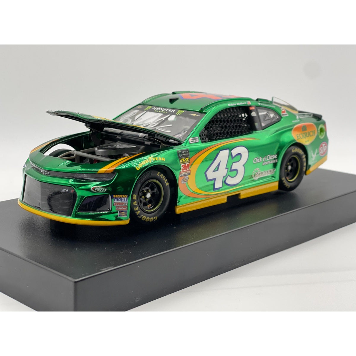 Bubba Wallace Jr #43 Eckrich 2018 Camaro ZL1 ARC Color Chrome Auto 1:24 DIN #5