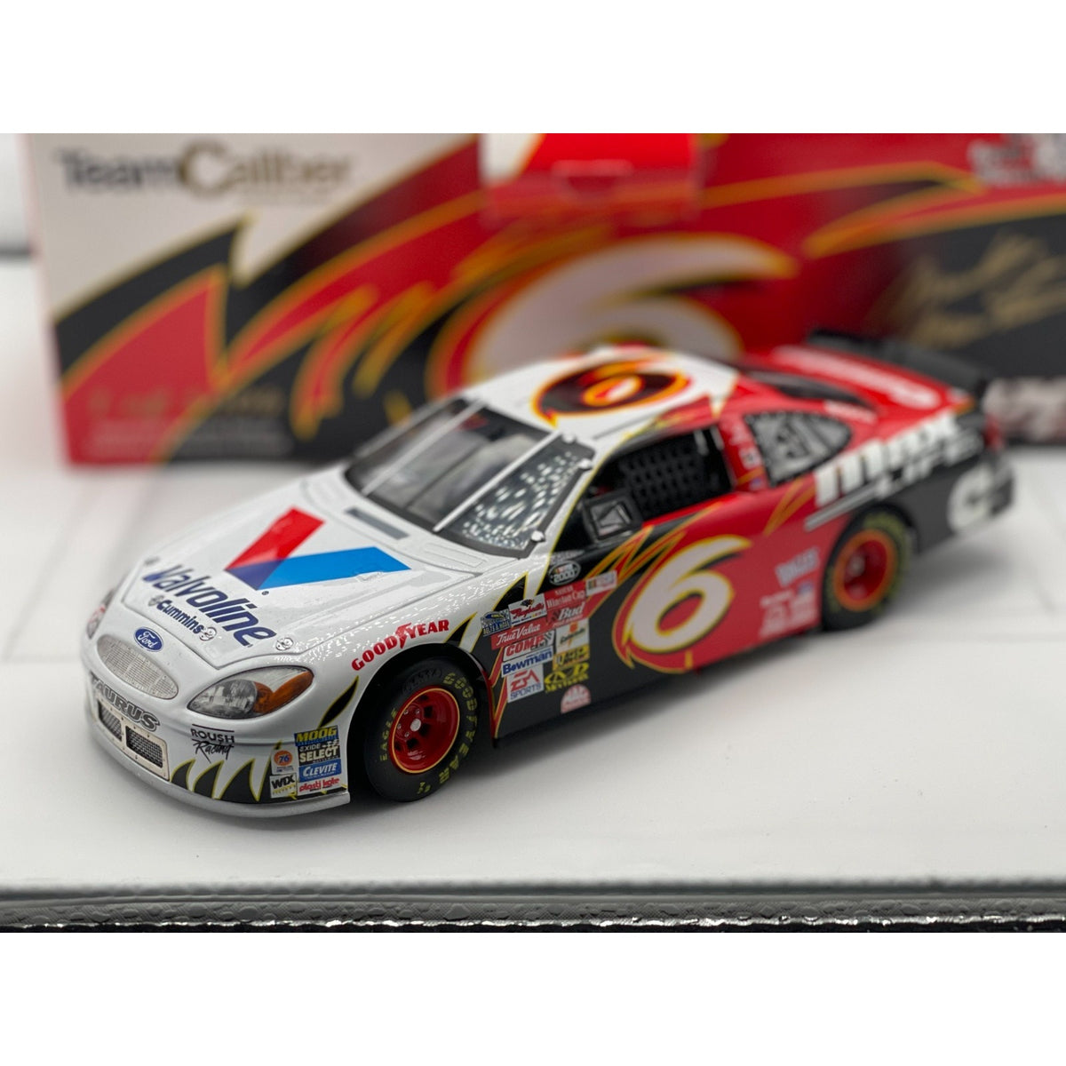 Mark Martin Team Caliber #6 Valvoline Max Life 2000 Taurus 1 of 5004