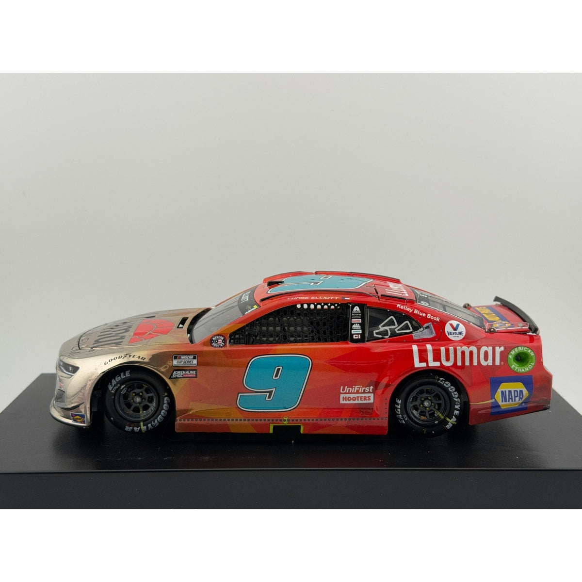 Chase Elliott #9 Llumar COTA Win 2021 Camaro ZL1 Elite Color Chrome 1/141 DIN 39