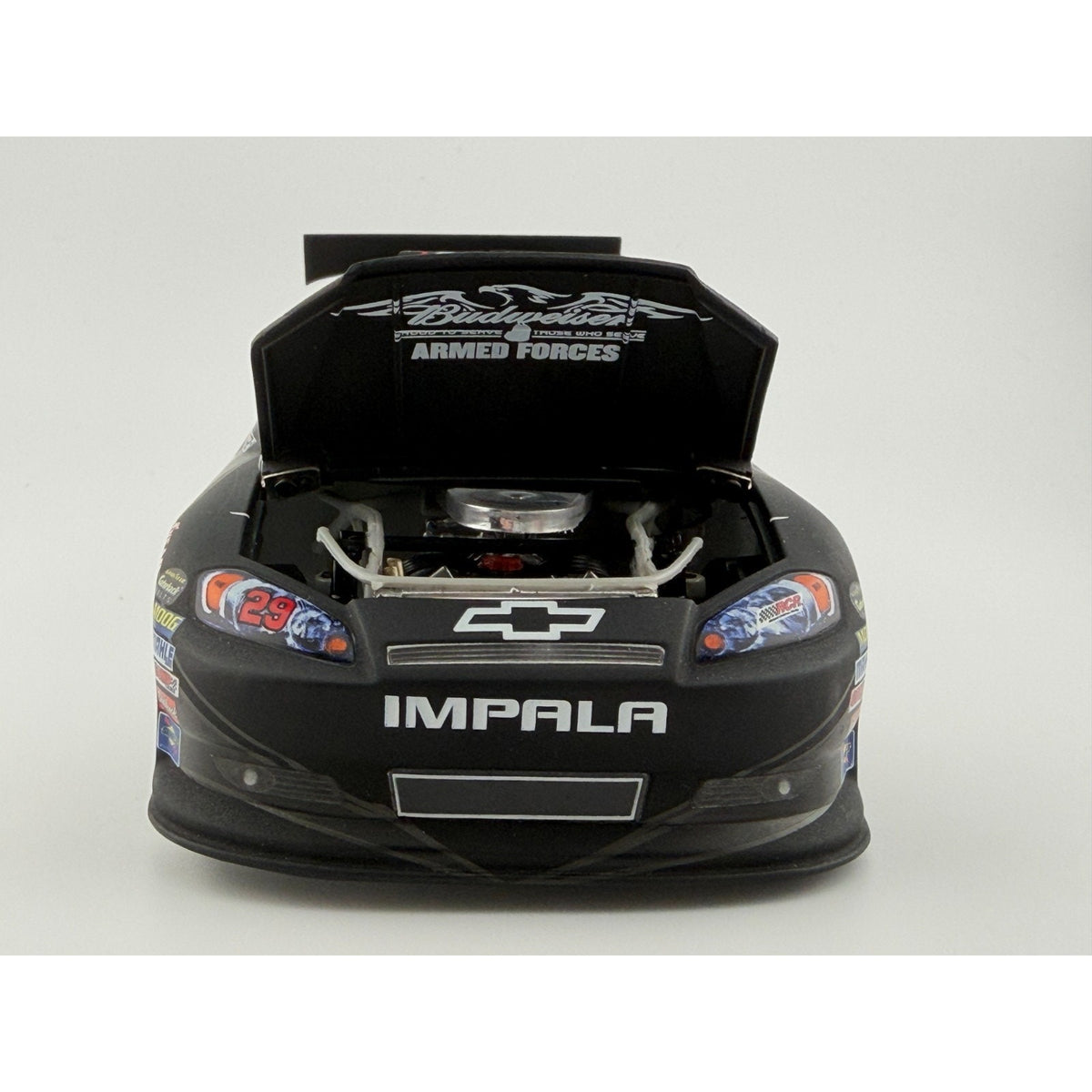 Kevin Harvick #29 Budweiser Military Tribute 2011 Impala SS 1:24 DIN 399
