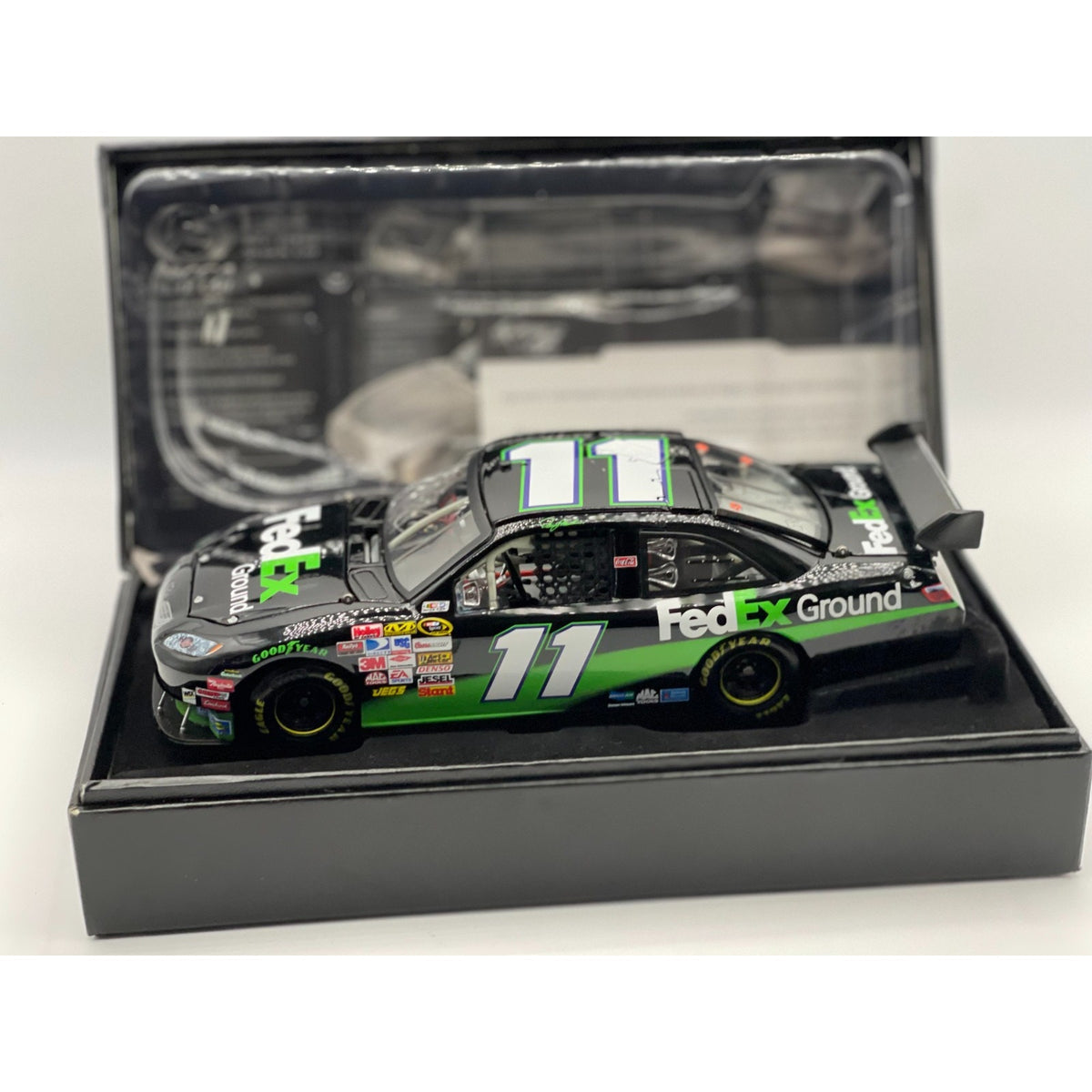 Denny Hamlin #11 FedEx Ground 2008 Camry ELITE 1:24 NASCAR 1/300 DIN 100