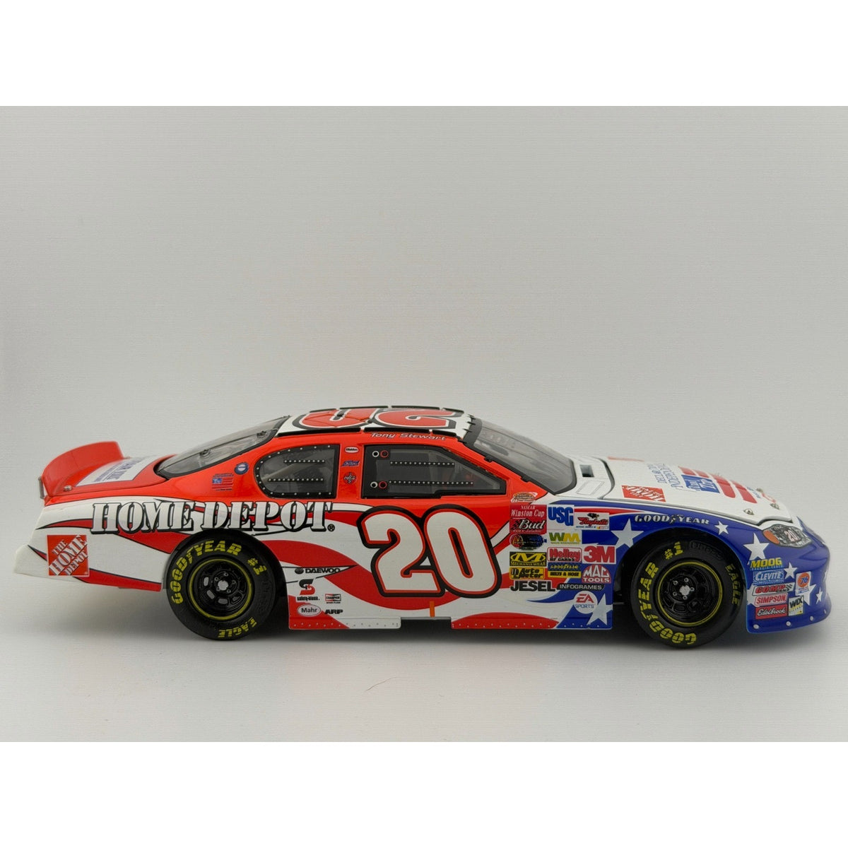 Tony Stewart #20 2003 Independence Day Monte Carlo Elite 1/2800 DIN 2770