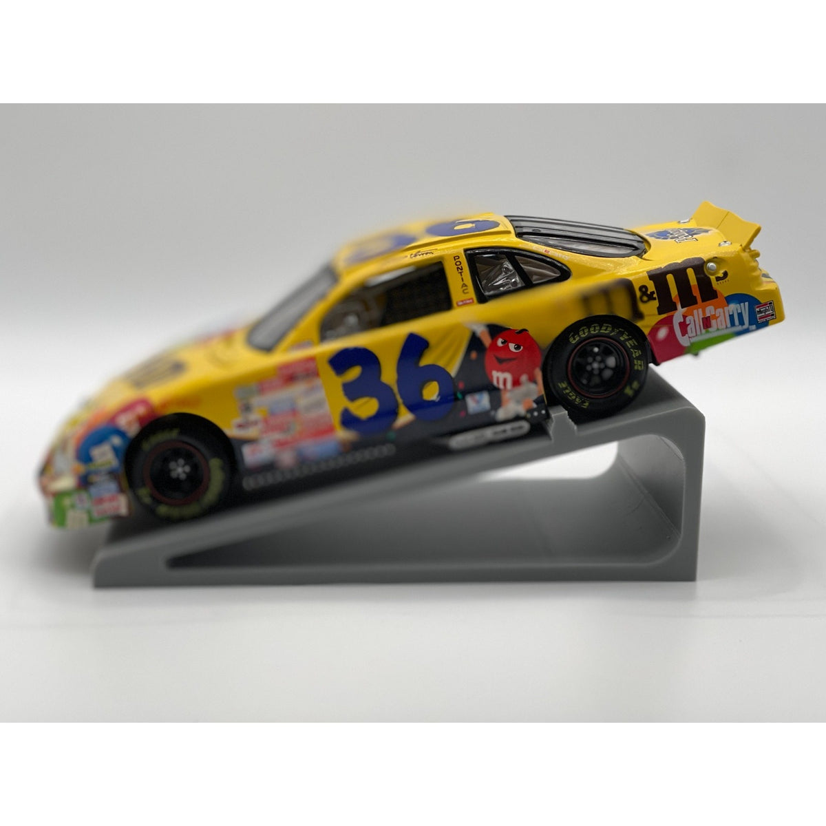 Ernie Irvan #36 M&M Millennium Countdown 1999 Pontiac 1:24 NASCAR 1/9000