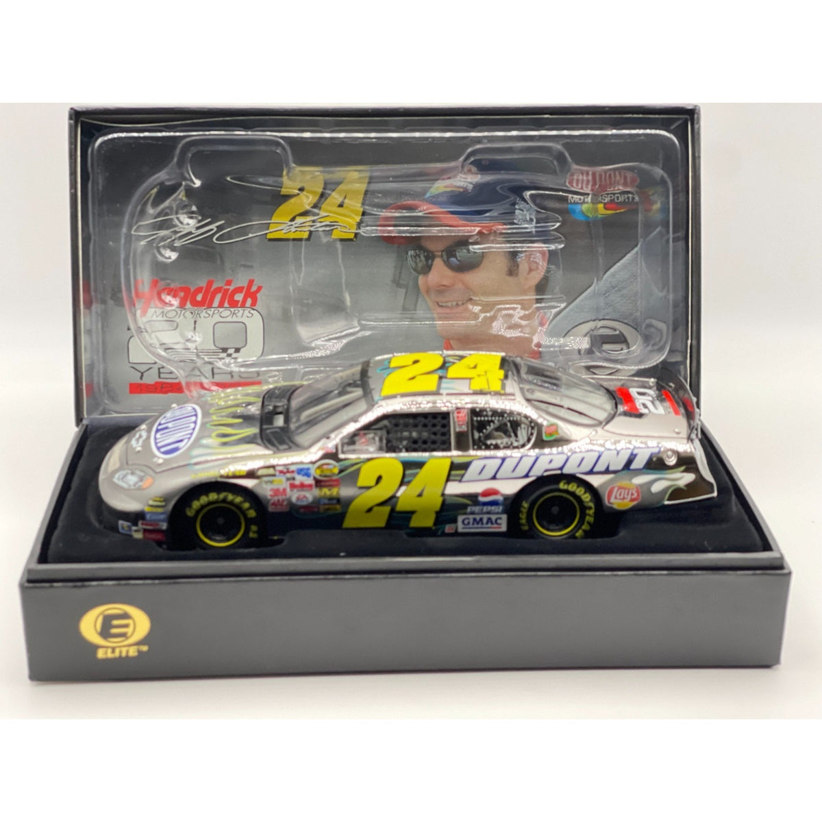 Jeff Gordon #24 DuPont HMS 20th Anniversary 2004 ELITE Platinum 1/300 DIN 230