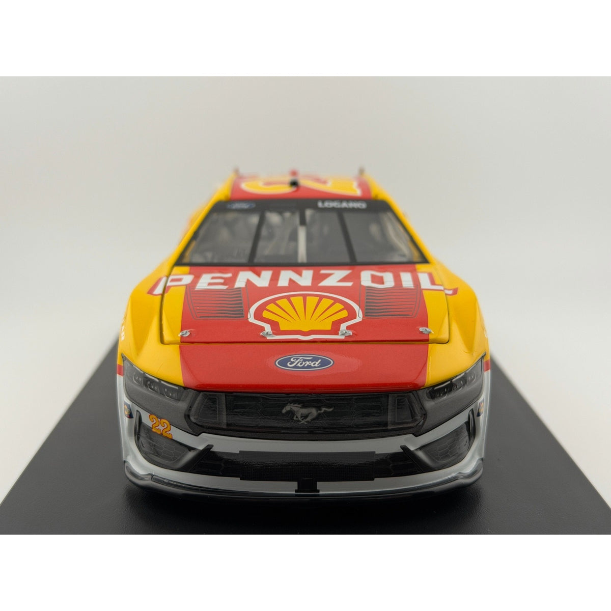 Joey Logano #22 Shell Pennzoil Throwback 2025 Mustang ELITE 1:24 1/116 DIN 44