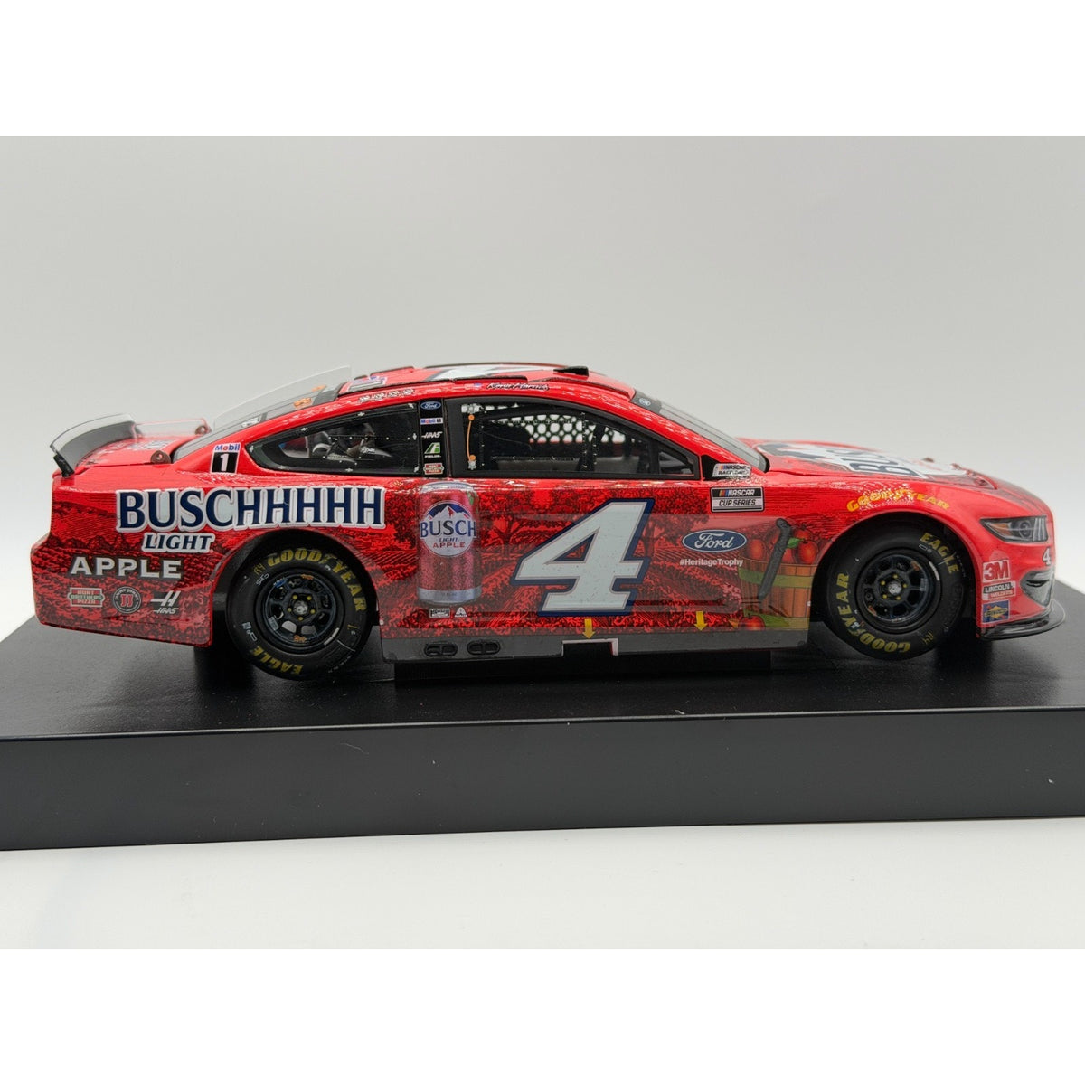 Kevin Harvick #4 Busch Light Apple Michigan Win 2020 Mustang ELITE 1/309 DIN 155